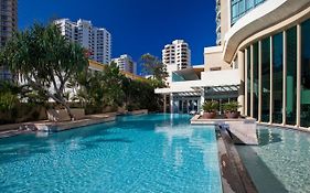 Legends Apartments - Qstay